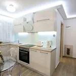 Laura Lifestyle And White Tower Lejlighed *