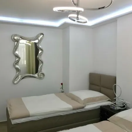 Appartement Laura Lifestyle And White Tower